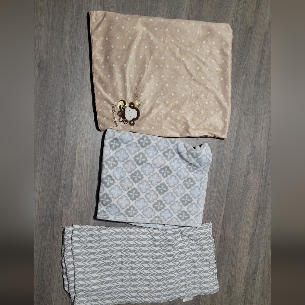 2 Baby Blankets & Muslin Swaddle